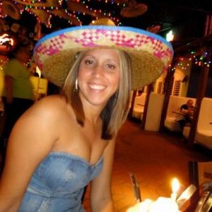 Meet your Posher, Melissa